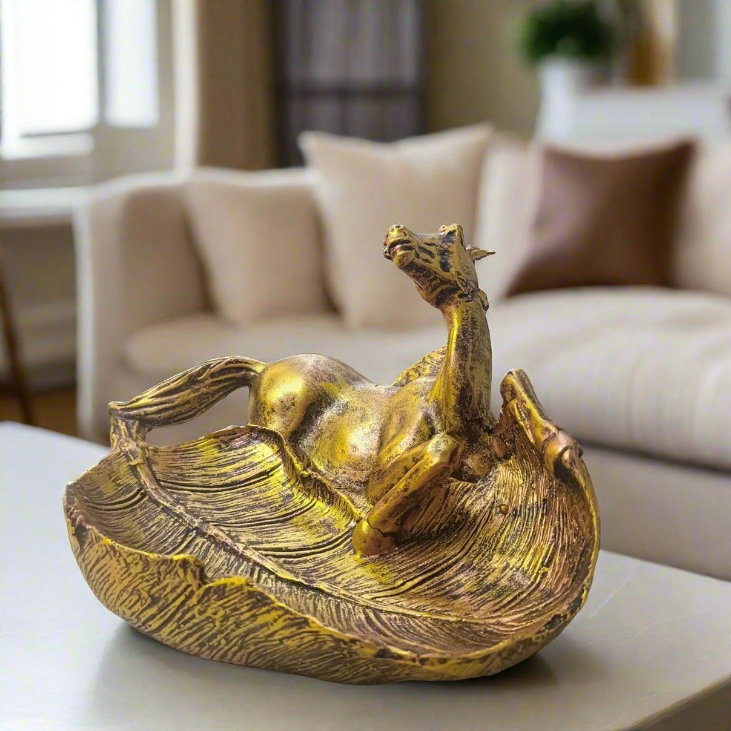 Statue ALiLA ALILA Elegant Horse on Tray Leaf Statue Showpiece Idol for Gifting & Home Table Living room Decoration, Golden Statue