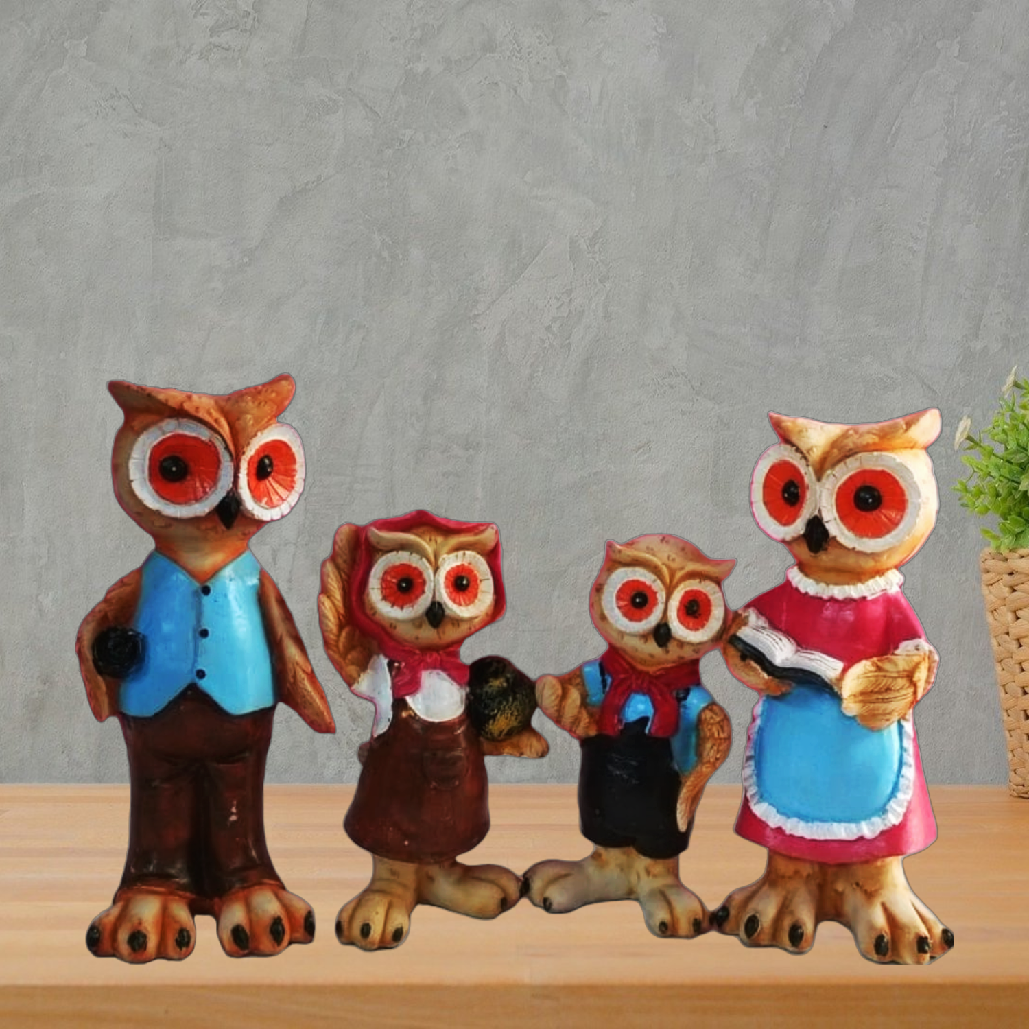 Statue ALiLA Owl's Family Showpiece for Home Decoration Interior Good Luck Statues, Set of 4 Statue